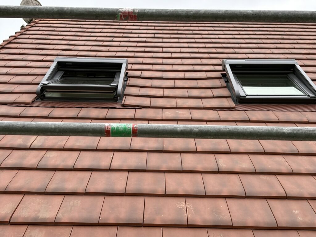 Pose Velux sur toiture Maison à Potangis par Couvreur Kessler